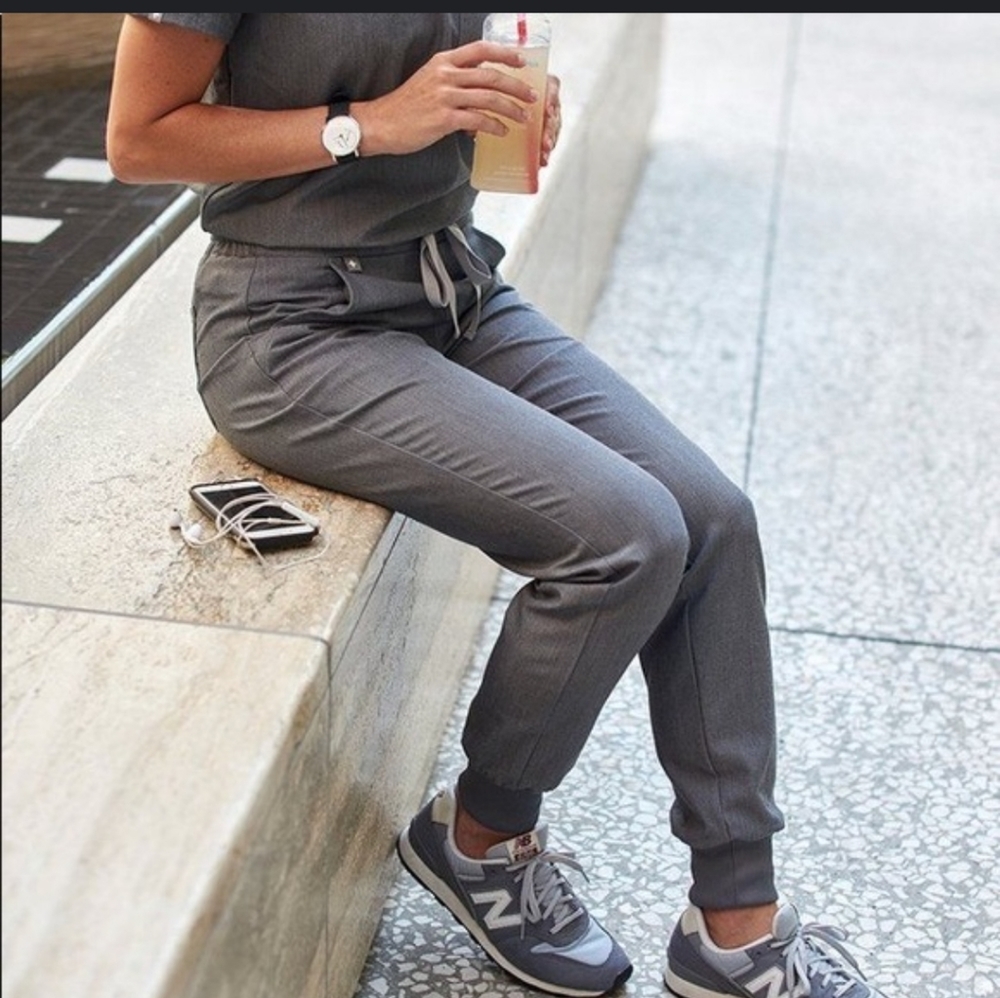 Figs joggers